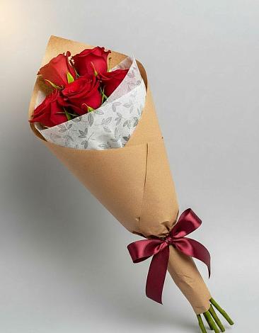 Букет цветов из: Розы в Кодинске