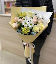 Букет цветов из:  Альстромерии, Розы и Хризантемы в Кодинске