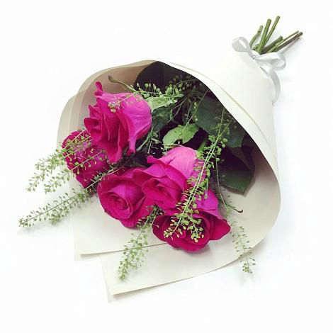 Букет цветов из: Розы в Кодинске