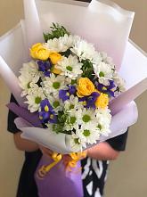 Букет цветов из:  Ирисы, Хризантемы и Розы #REPLACE_PRED# Кодинске