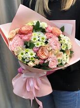 Букет нежные объятья в Кодинске Букет цветов из: Гвоздики, Розы и Хризантемы в Кодинске