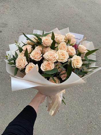 Букет Кремовые розы Латте в Кодинске